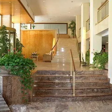 Sabina קאלה מילור