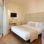 Sabina Hotel 4*