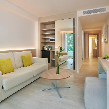 Sabina Hotel 4*