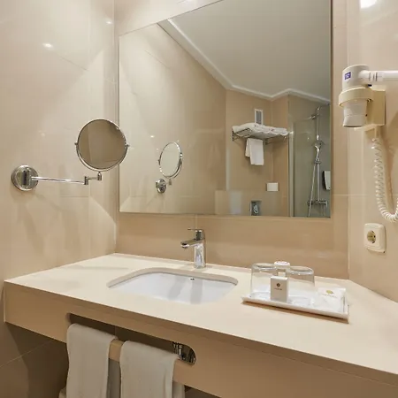 萨拜娜酒店 卡拉米洛